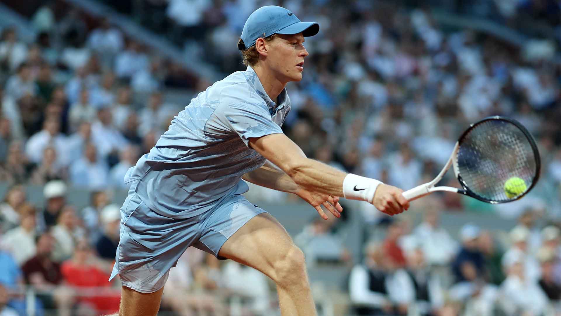 Roland Garros, buona la prima per Sinner: avanti anche Darderi e Arnaldi