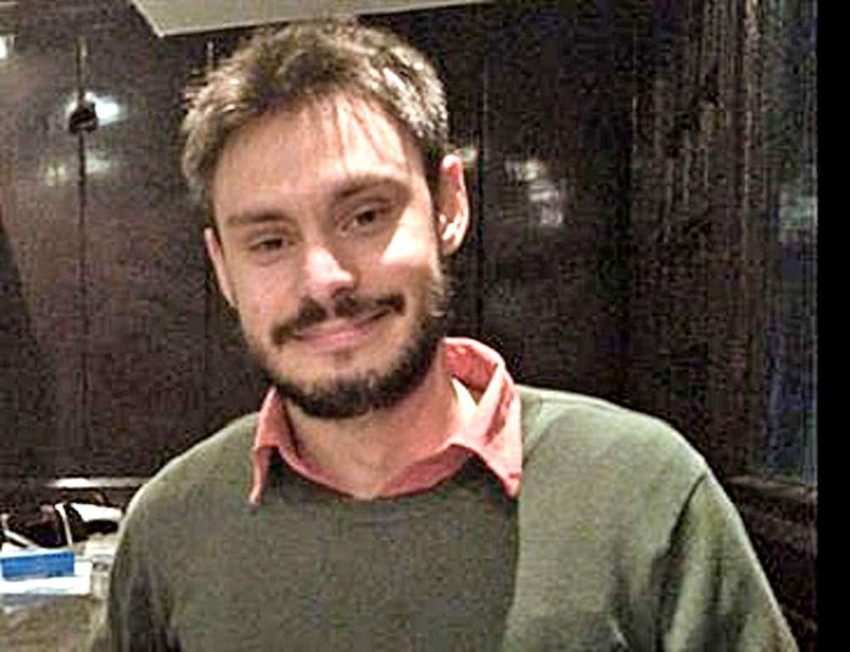 Caso Regeni, le nuove rivelazioni sulla tortura: “Giulio era vivo e cosciente durante i giorni di sevizie”