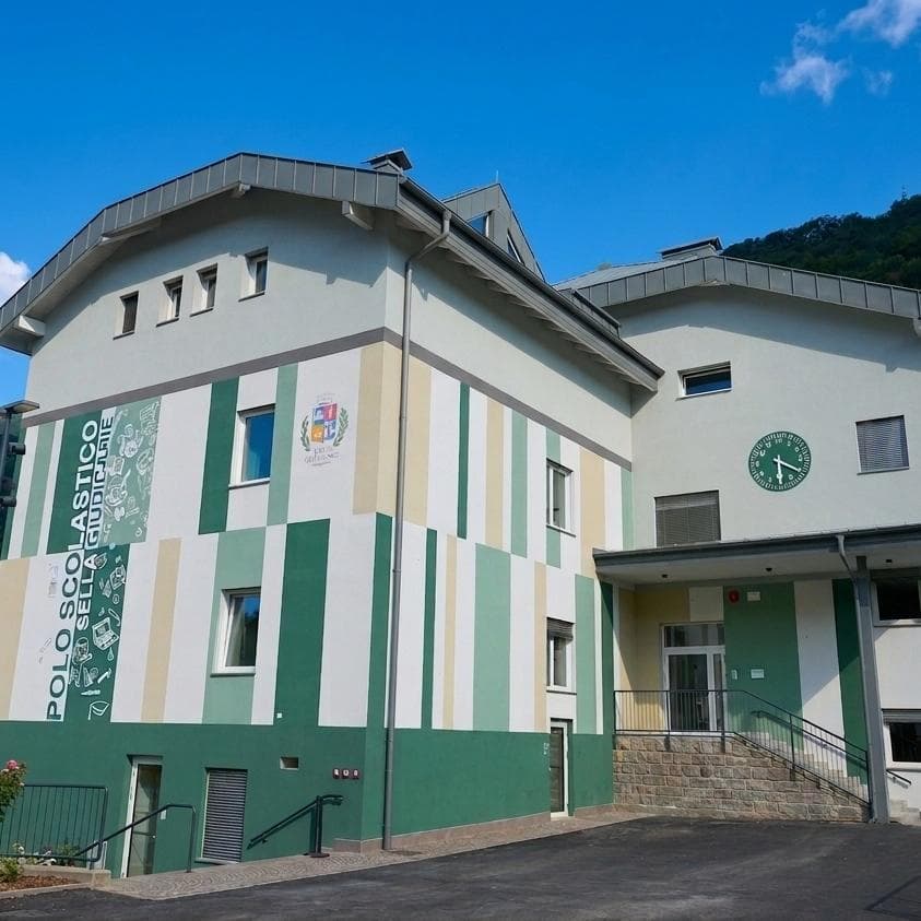 Roncone, inaugurati polo scolastico e la palestra