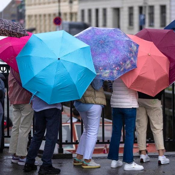 Italia divisa dal meteo: domani piogge intense a Nord e caldo estivo a Sud