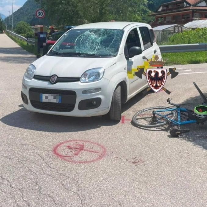 Auto contro bicicletta a Marter: ferito un 61enne, finisce al Santa Chiara