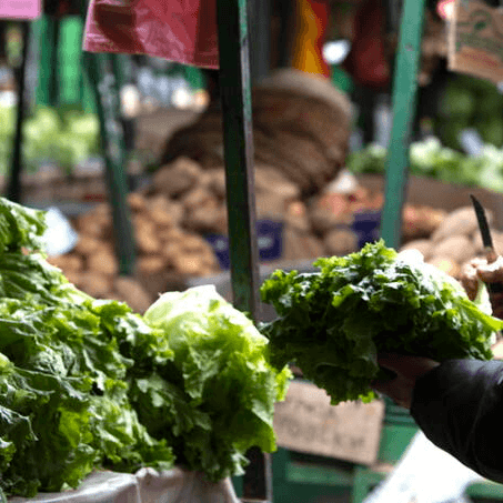 Effetto caldo: in Italia al mercato meno verdura a foglia