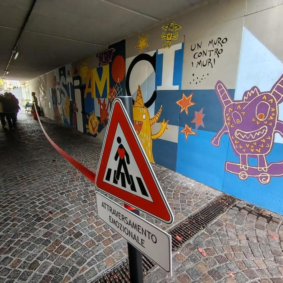 Trento  inaugurato in via Taramelli “Mostriamoci”, murale targato La Rete 