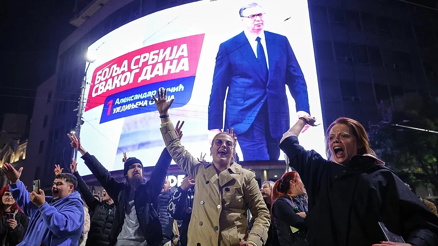 Serbia, cambiamento epocale alle elezioni: gli studenti vincono, Vučić riconosce la sconfitta