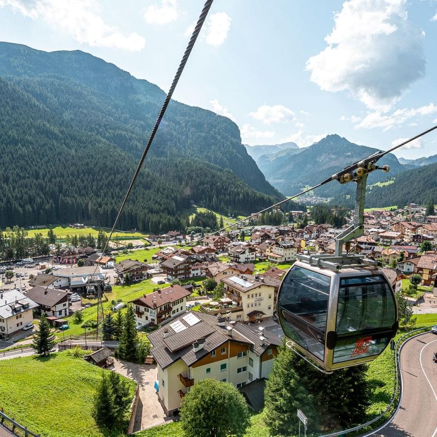 Estate in quota, ecco l'apertura degli impianti tra Val di Fassa-Carezza