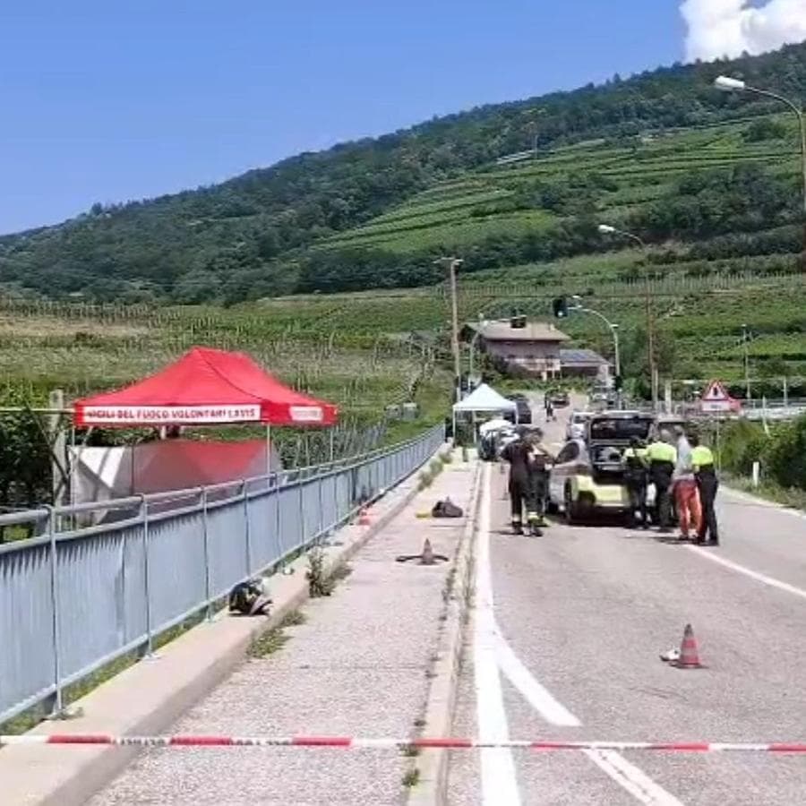 Pressano, schianto tra auto e bicicletta: morta una ragazza di 14 anni 