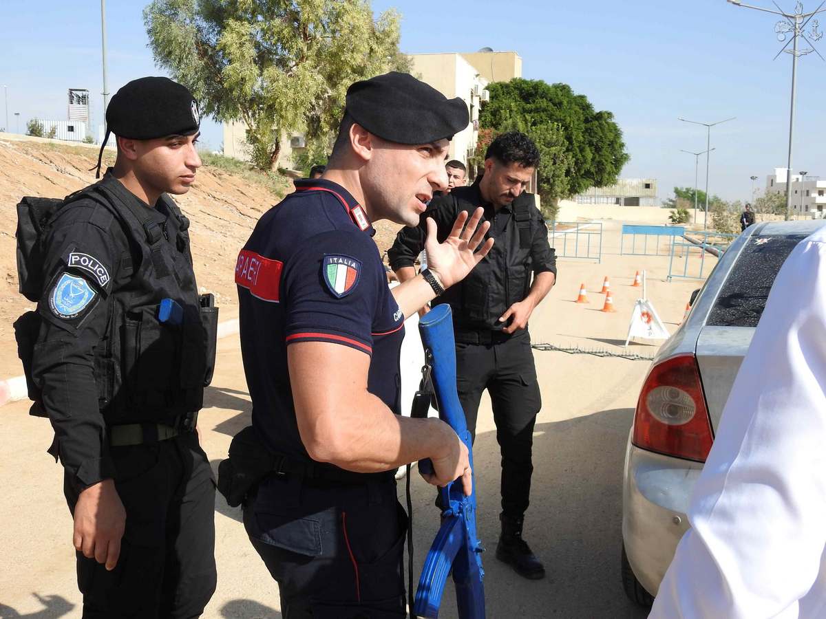 Cisgiordania, carabinieri italiani minacciati con un fucile: l’Italia convoca l’ambasciatore di Israele