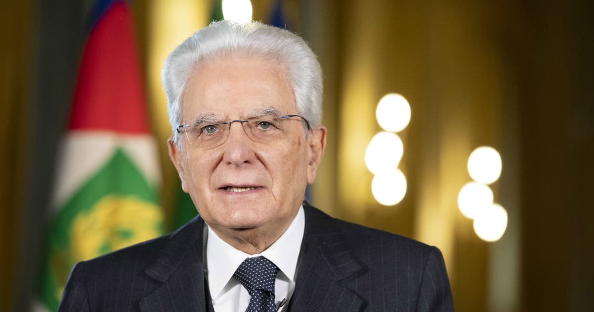 Mattarella commemora l'11 settembre: «Una macchia vergognosa nella storia recente»