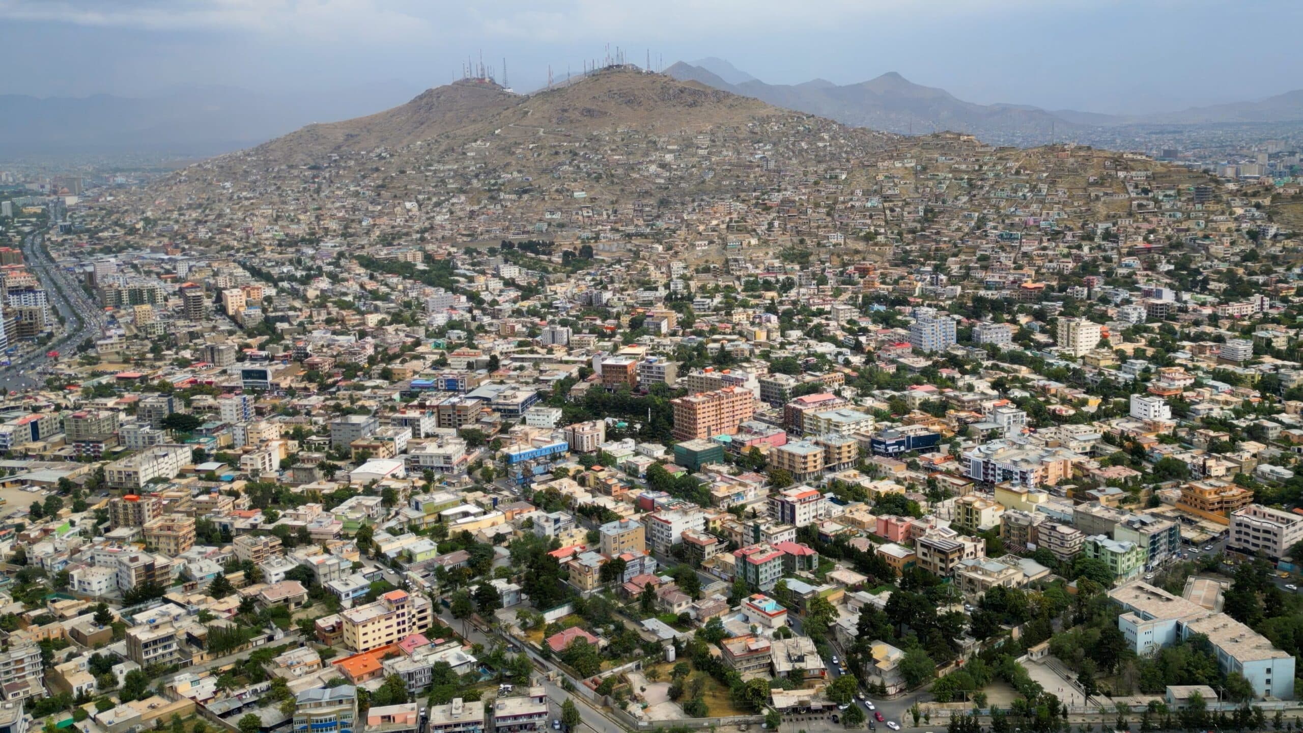 Si intensifica il conflitto Pakistan - Afghanistan. Raid aerei di Islamabad su Kabul, Kandahar e sulla regione di Paktia