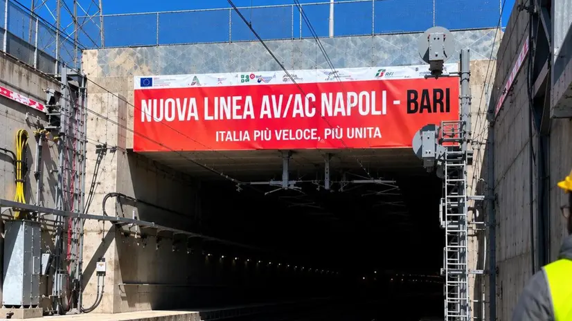 Inchiesta sui lavori della Tav Napoli-Bari: 20 arresti tra tangenti e sfruttamento lavorativo